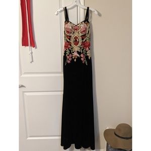 NEVER WORN! Black Velvet, Embroidered, Fitted Gown